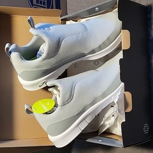 Puma slip on grey golf shoes - 9 - NWT